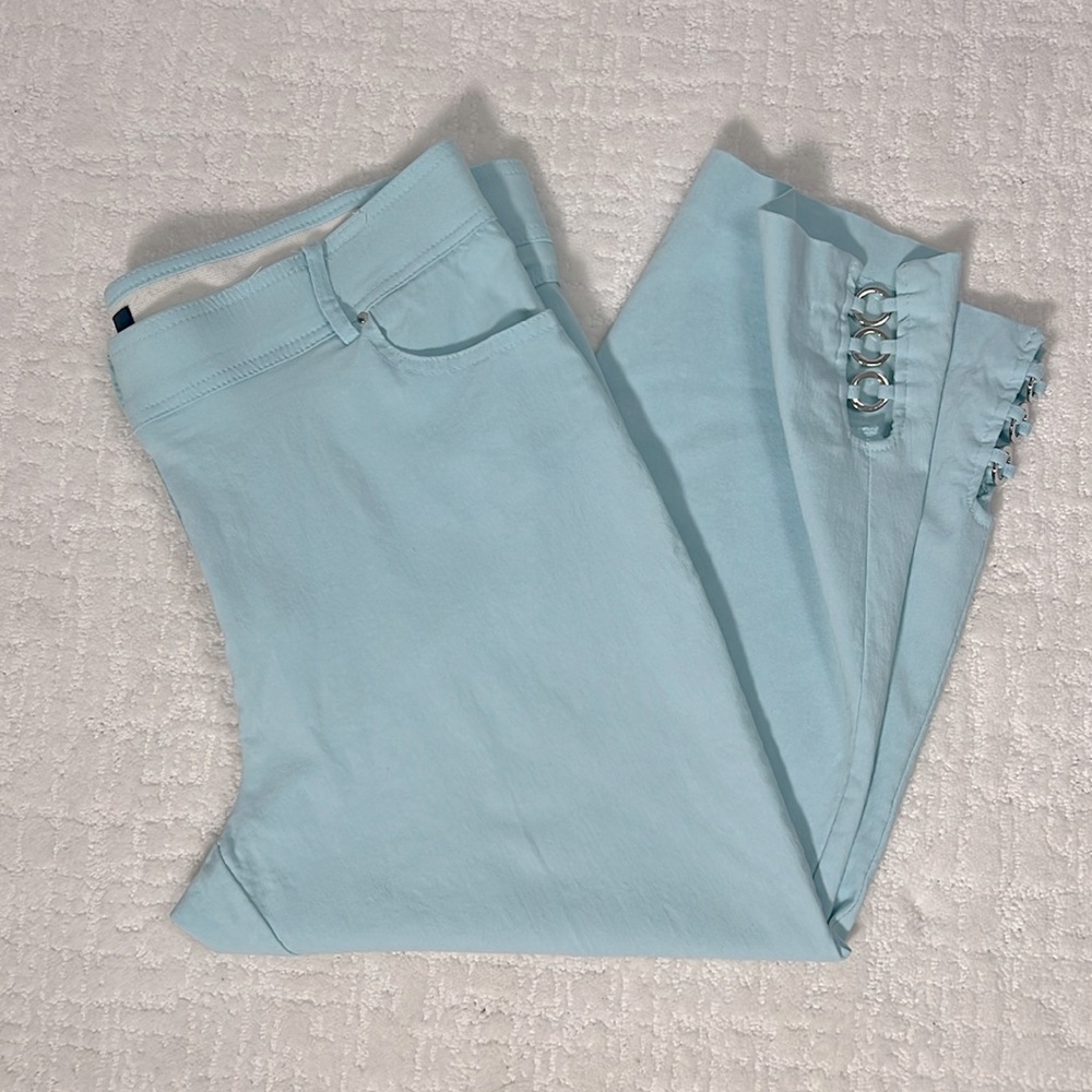 Verve Blues light blue sailor crop stretch capri pants with pockets 16